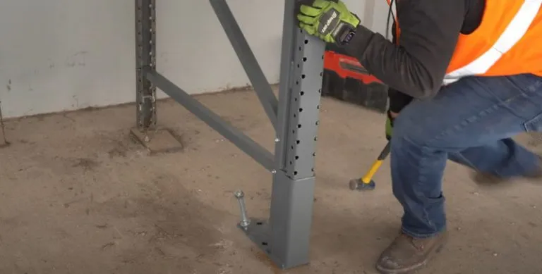 How to anchor pallet racks 2025