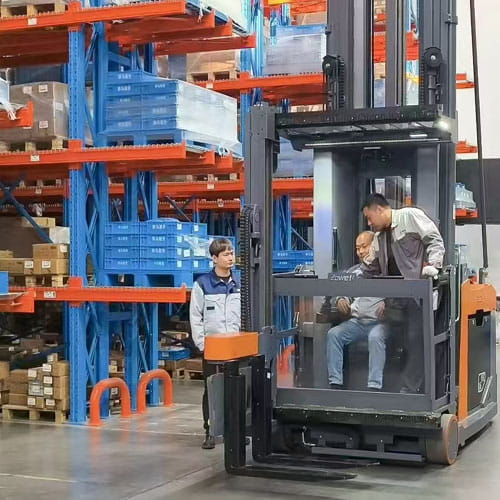Treinamento para Operador de Empilhadeira Retrátil